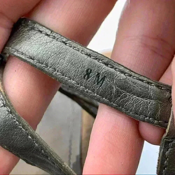 Kenneth Cole reaction sandals sz 8 leather wedges - Picture 11 of 12